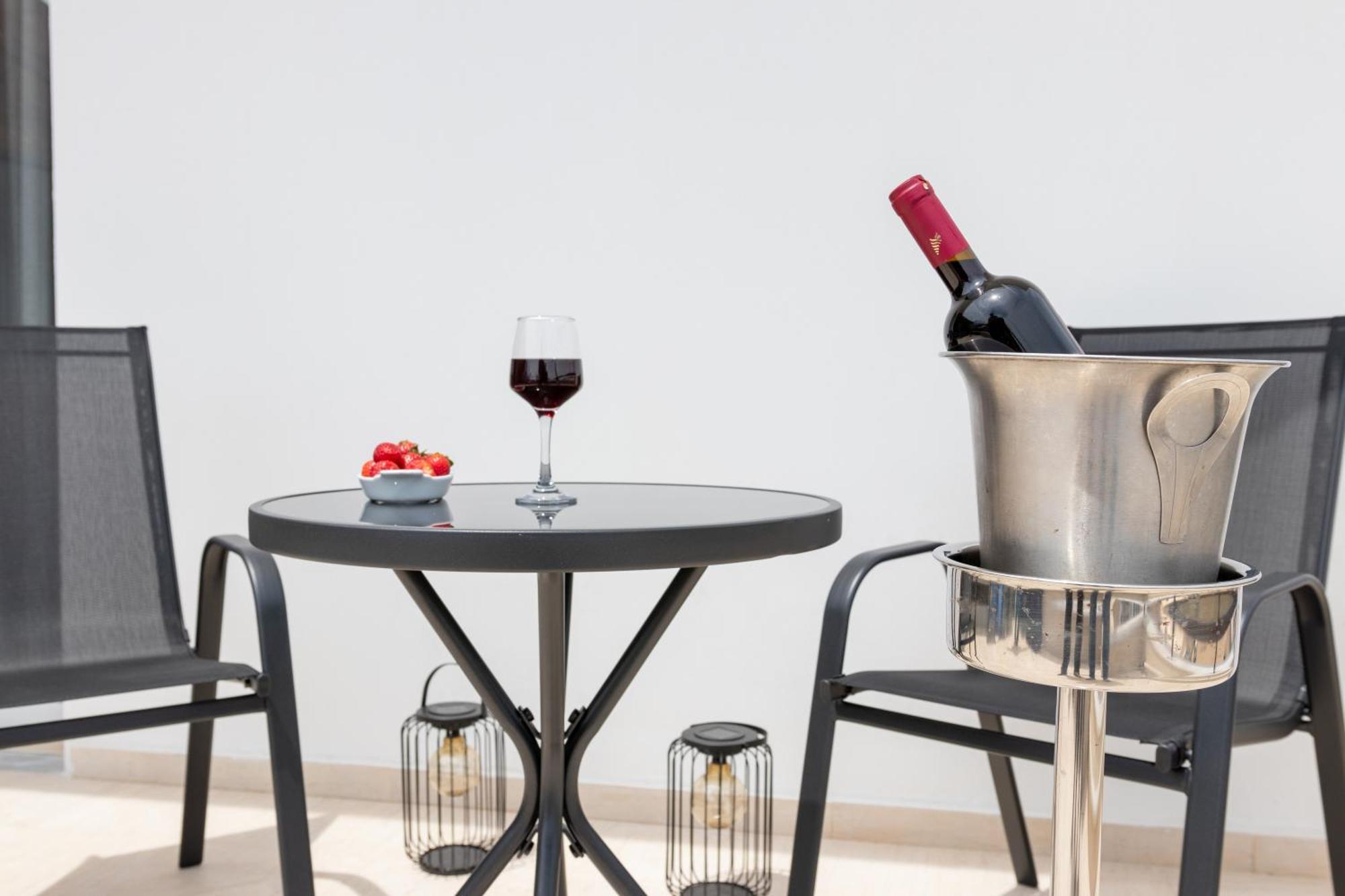 H4 Art Sparta Apartment Ngoại thất bức ảnh